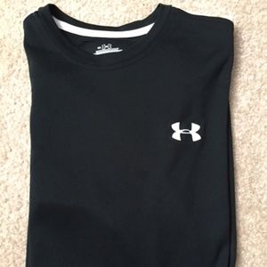 Under Armour black T shirt men size Large